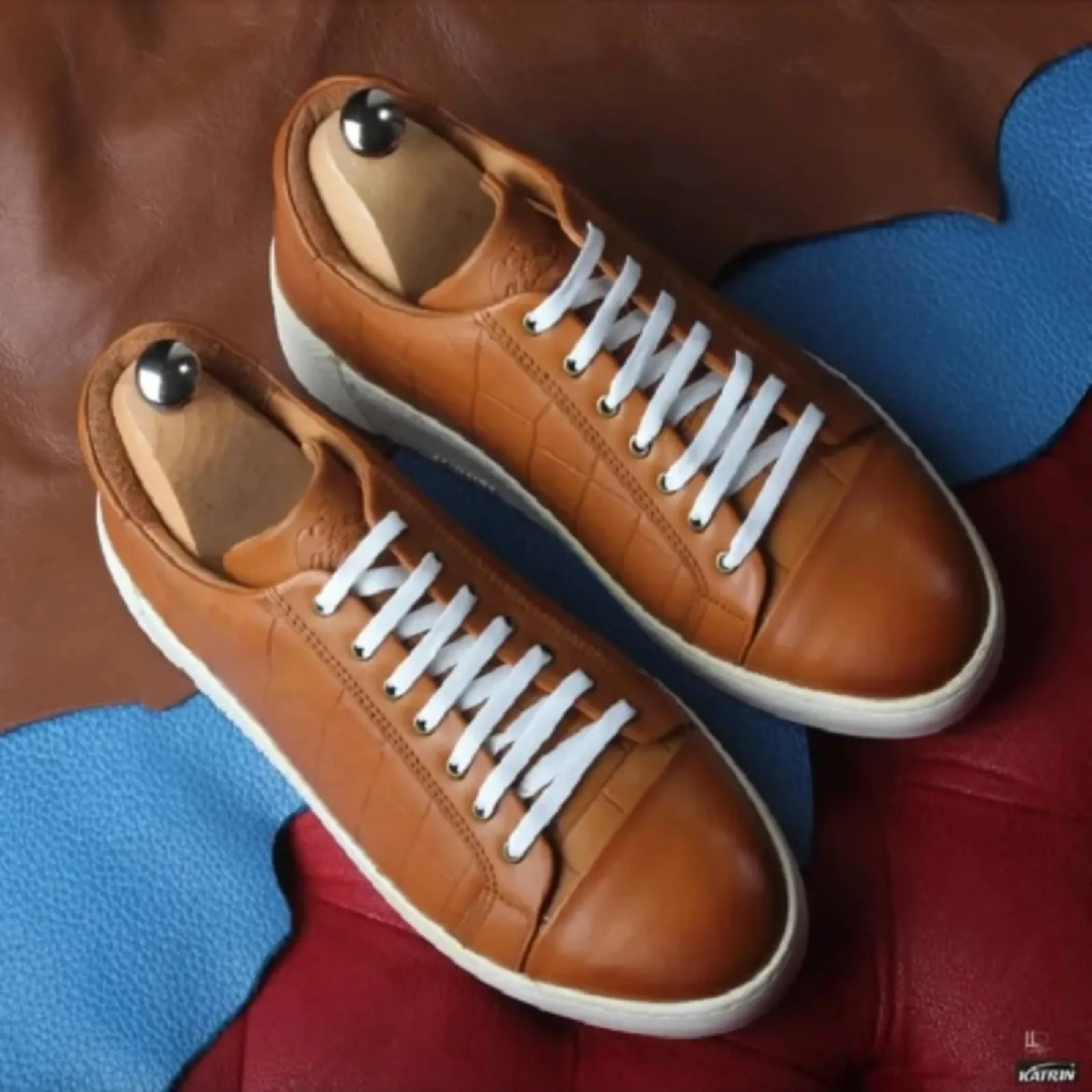 کفش چرم اسپرت مردانه403 کفش چرم اسپرت مردانه403